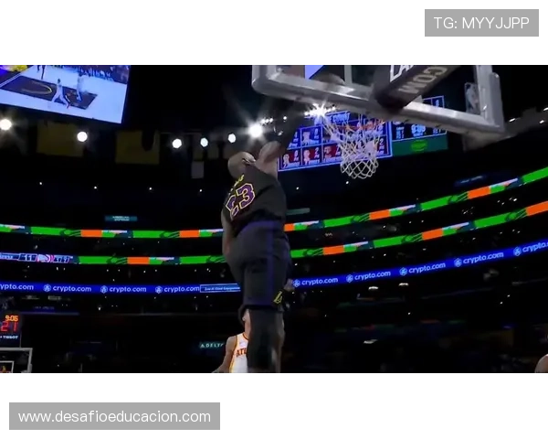 詹姆斯赞球队防守进步 赞斯马特为赢家型球员